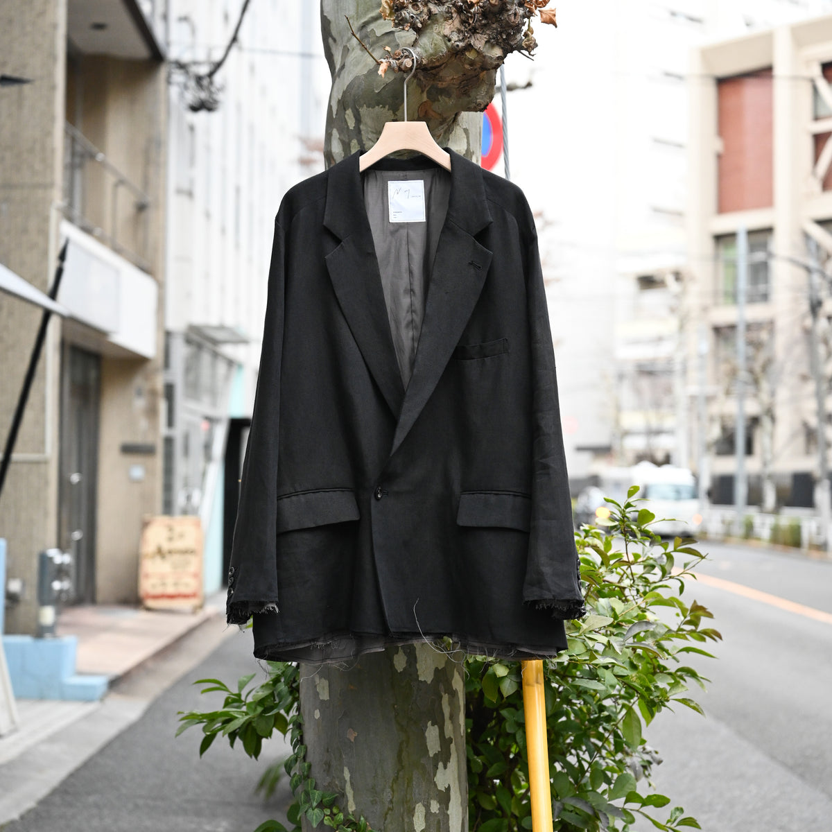 ANCELLM アンセルム - 100/S LINEN TAILORED JACKET, black – coelacanth