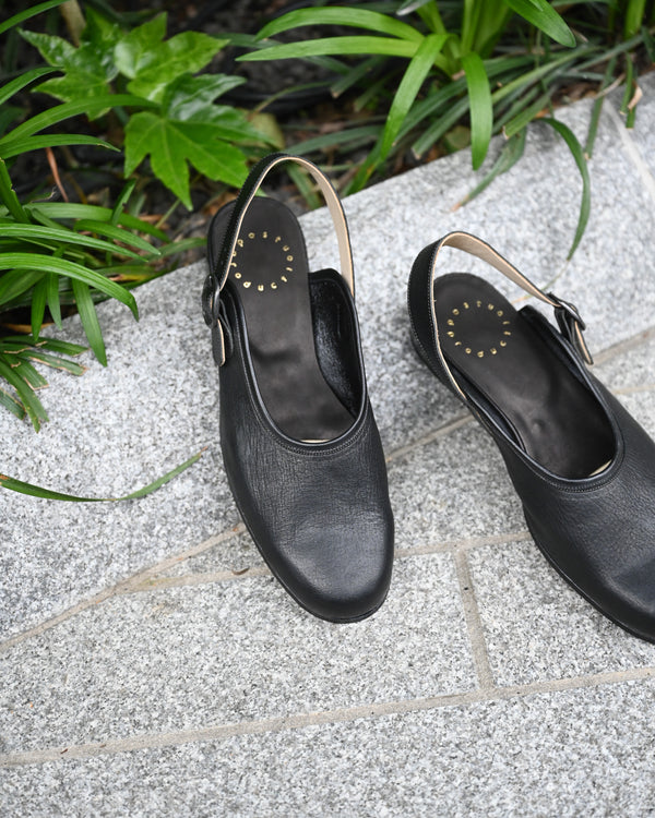 FACE Sandals - Ezojika