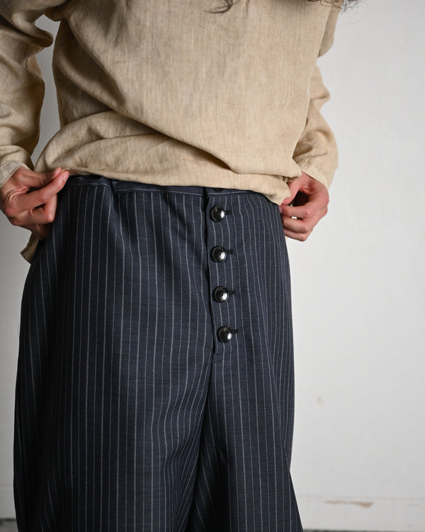 kakke shorts, navy stripe