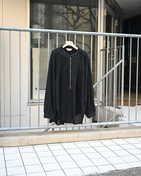 CREPE HALF ZIP SHIRT, black