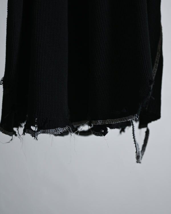 DAMAGE WAFFLE CREW LS T-SHIRT, black