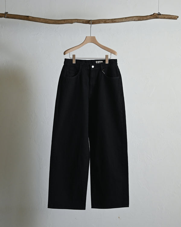 ASHLEY JEANS, BLACK DENIM