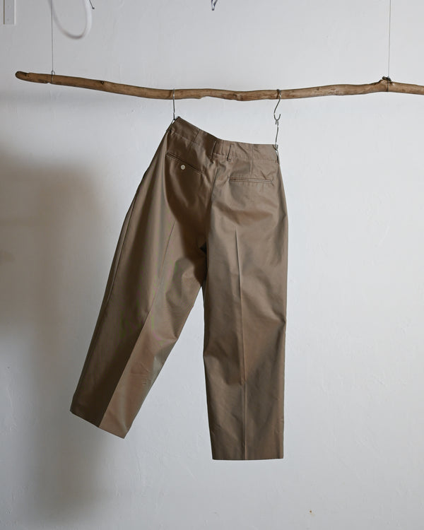 GABARDINE DOUBLE TUCK PANTS, beige