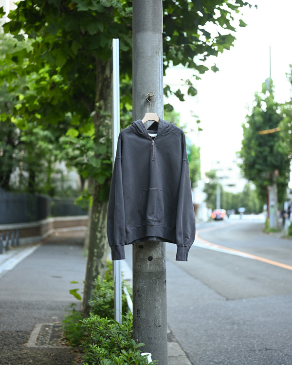 HALF ZIP HOODIE, black