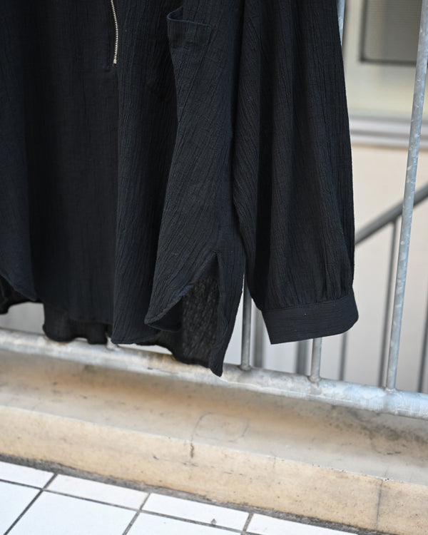 CREPE HALF ZIP SHIRT, black