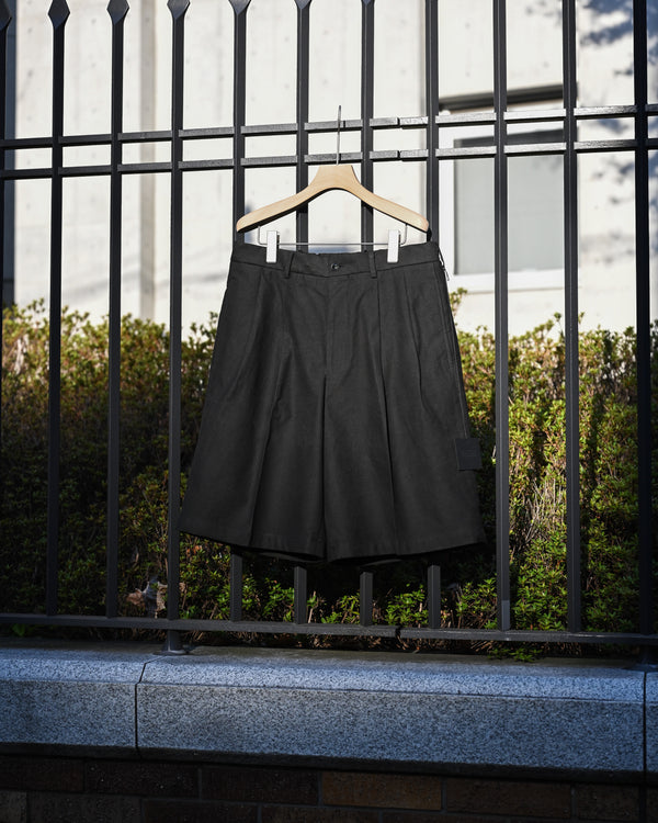 DOUBLE PLEATED WIDE EASY SHORTS, silk nep serge