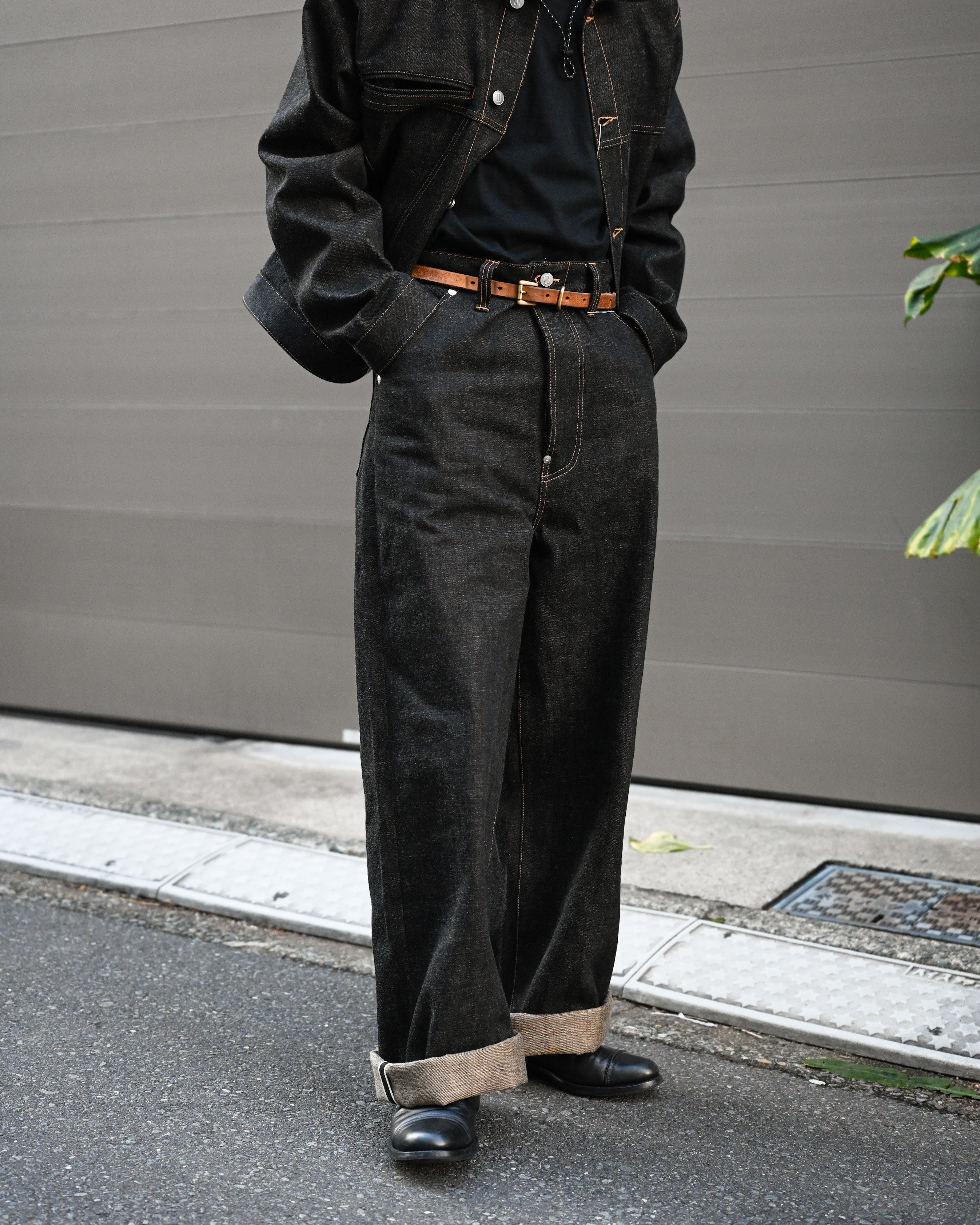 daisuke tanabe - coffee black denim trousers | COELACANTH ダイスケ