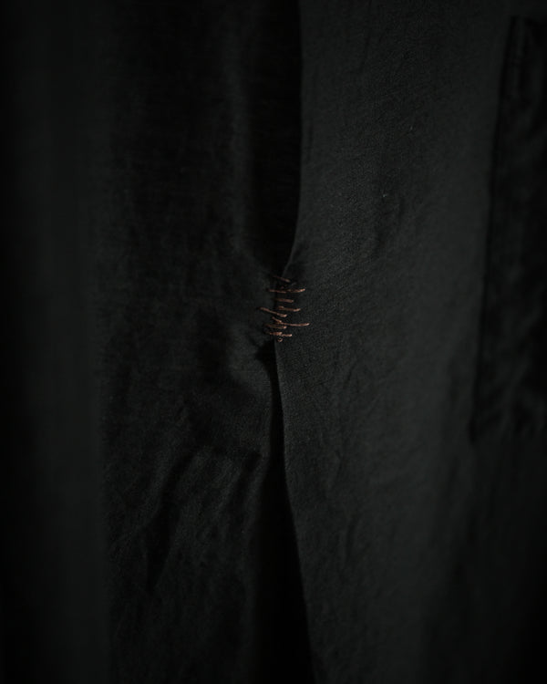 Our Knowledge Tucked Shirt, black