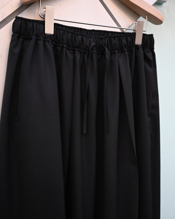 WOOL EXTRA WIDE TROUSERS, black