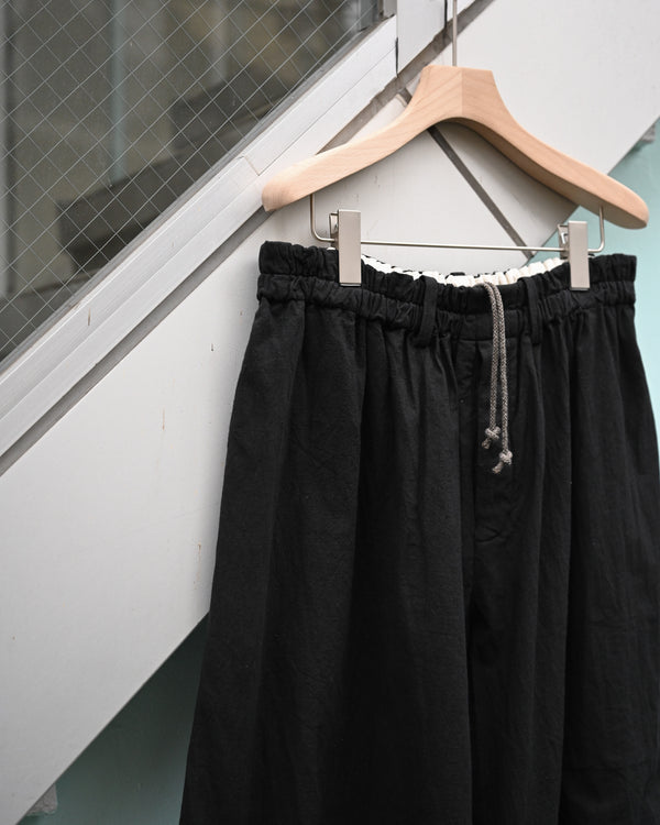 CIRCLE PANTS, sheeting dyed plain weaven
