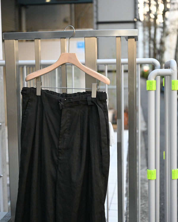 LINEN POPLIN BELT-LESS SLACKS