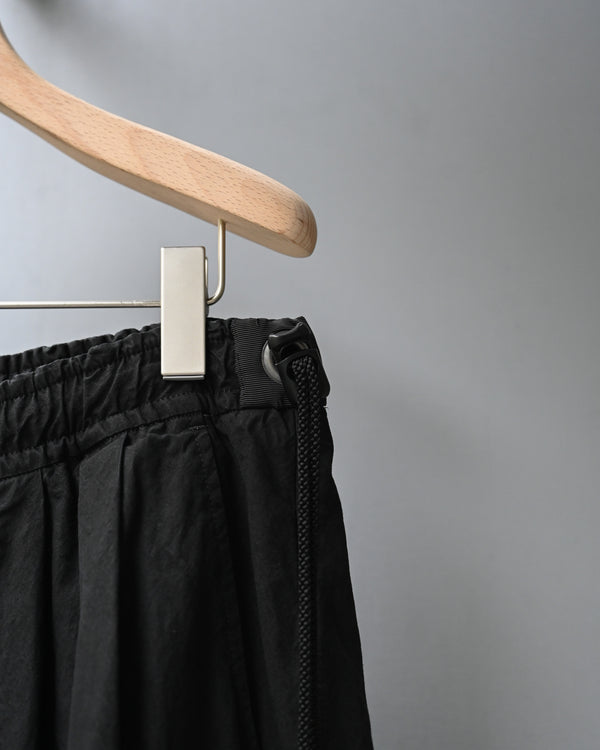 ws pt, black