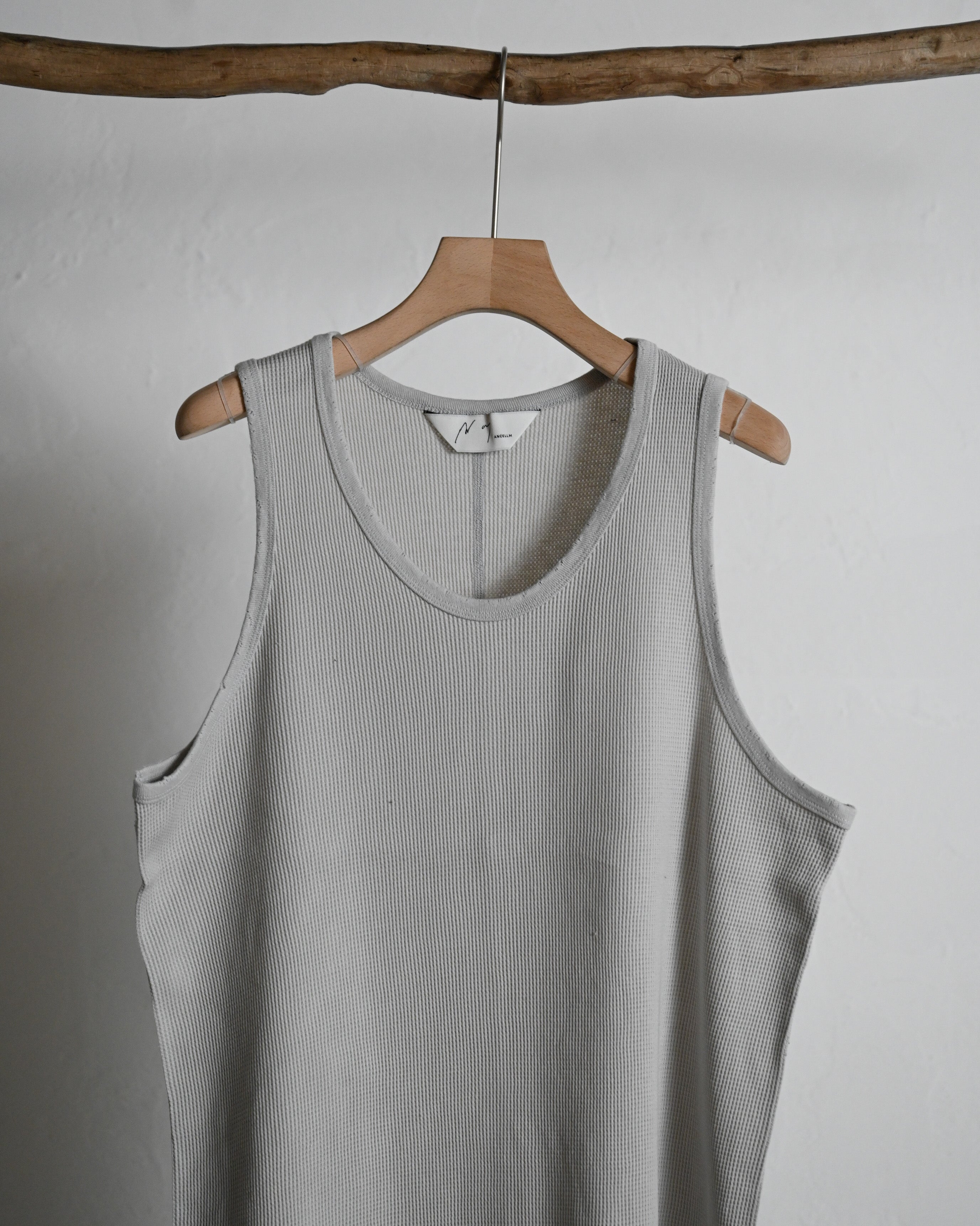 トップス ANCELLM DAMAGE WAFFLE TANK GREIGE size 2 ANCELLM アンセルム - DAMAGE WAFFLE TANK, greige – coelacanth