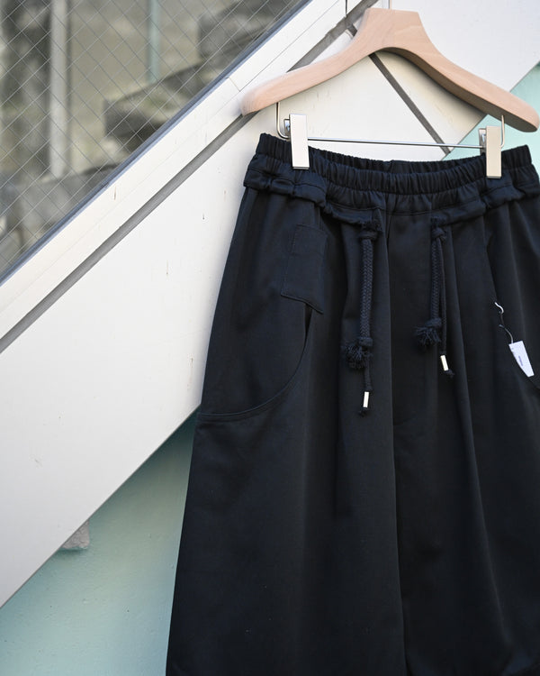Jesse, short easy pants