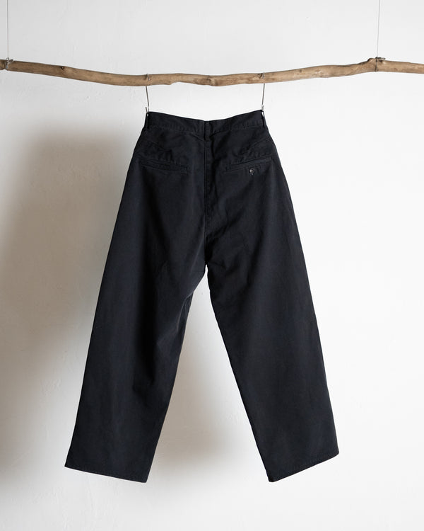 AGING CHINO SLACKS