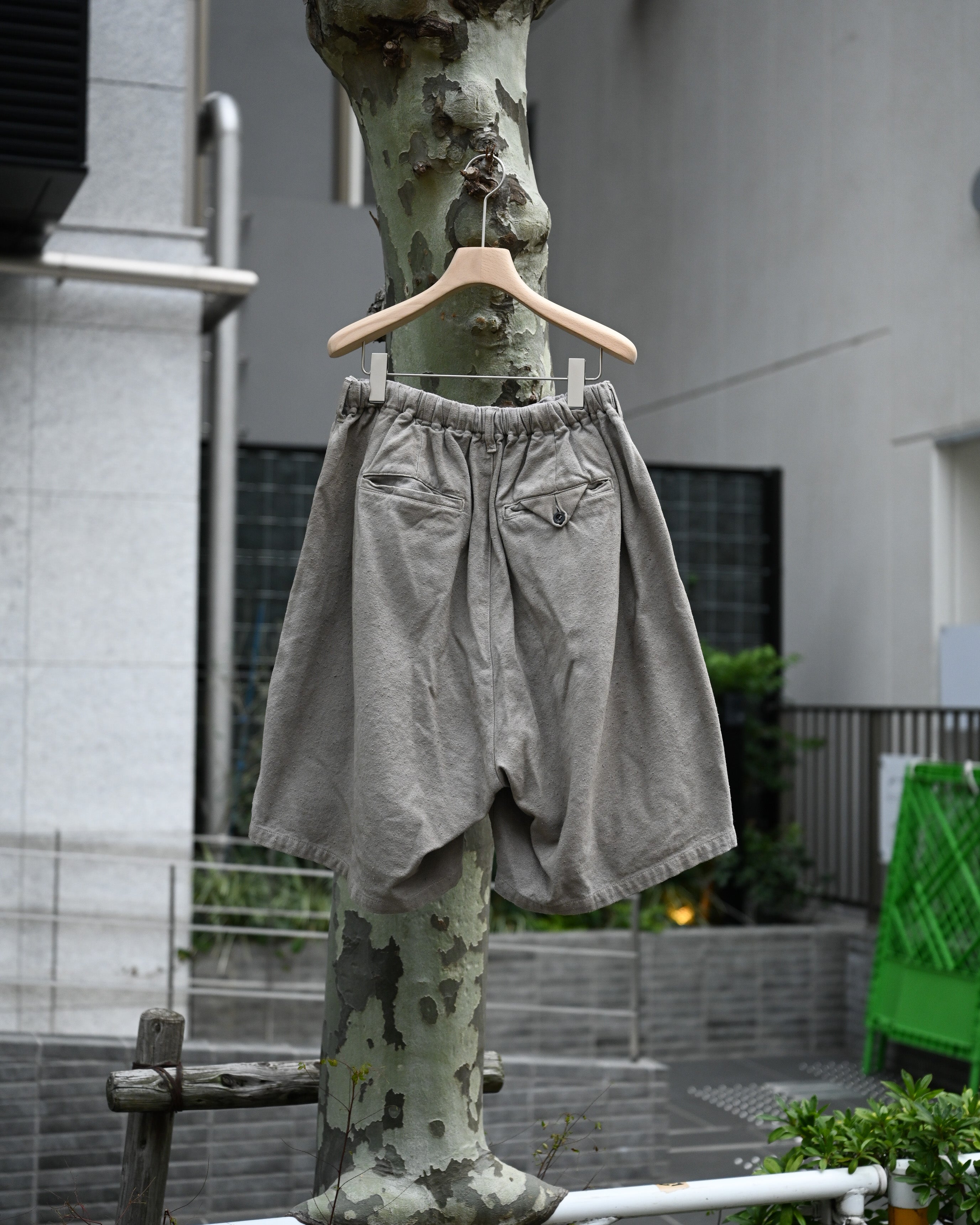 ANCELLM アンセルム - C/R DUCK SHORT PANTS, greige – coelacanth