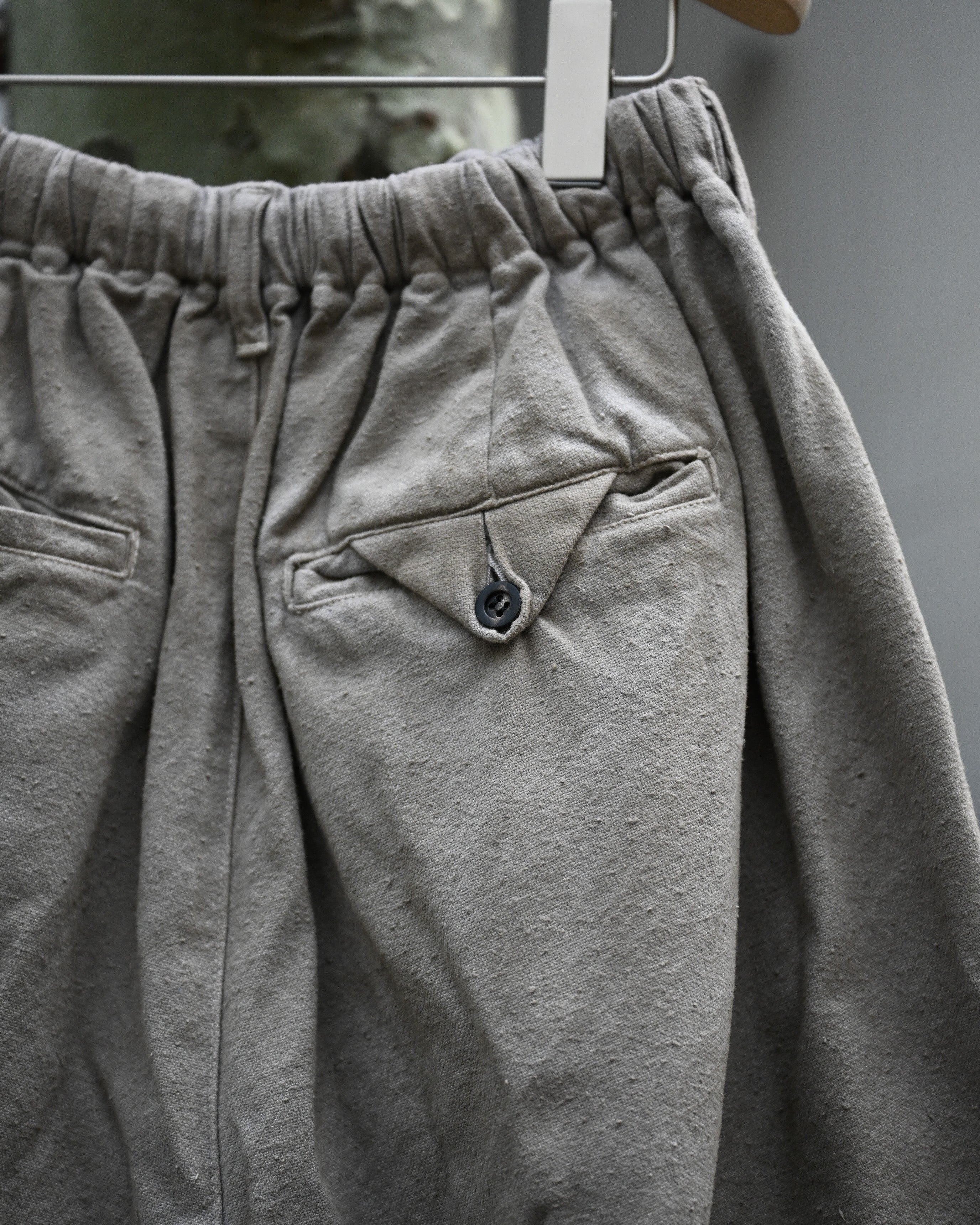 ANCELLM アンセルム - C/R DUCK SHORT PANTS, greige – coelacanth