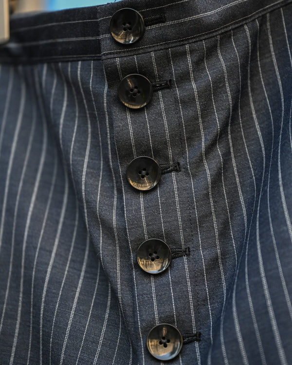 kakke shorts, navy stripe
