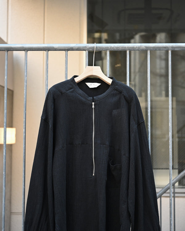 CREPE HALF ZIP SHIRT, black