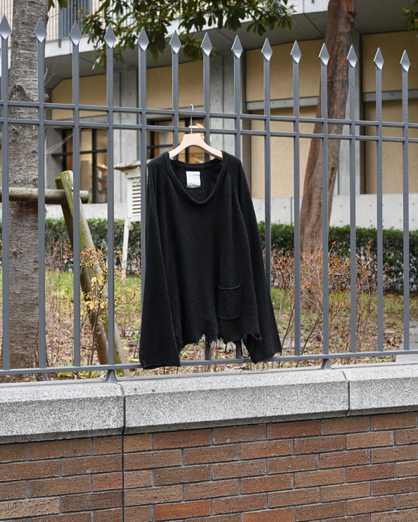 DAMAGE SILK UVNECK KINT, black