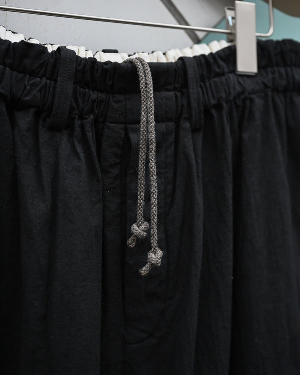 CIRCLE PANTS, sheeting dyed plain weaven