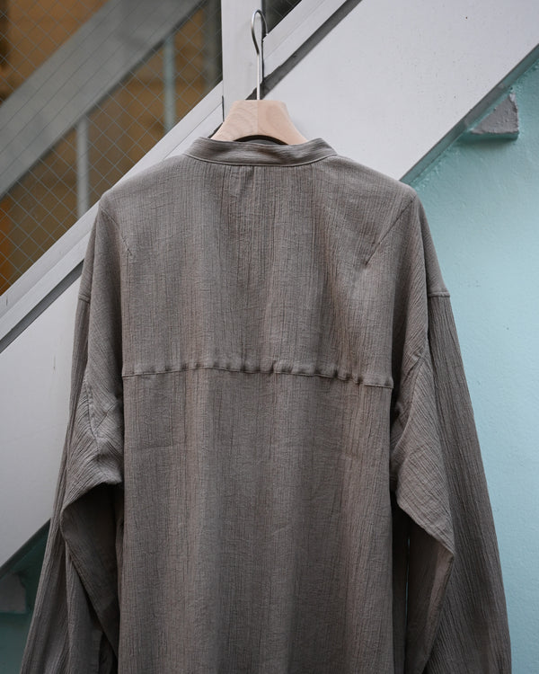 CREPE HALF ZIP SHIRT, greige
