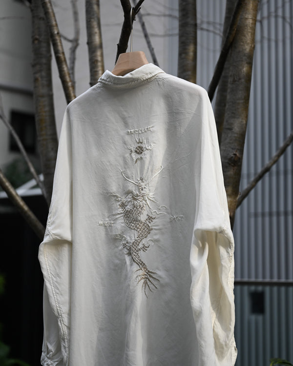 EMBROIDERED SOUVENIR SHIRT, white