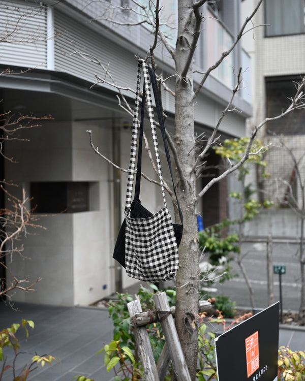 RESEARCHER BAG - MEDIUM, gingham
