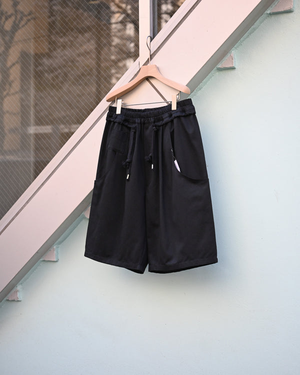 Jesse, short easy pants