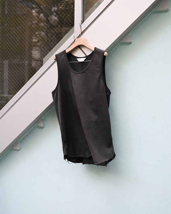 UNEVENNESS TANK TOP, black
