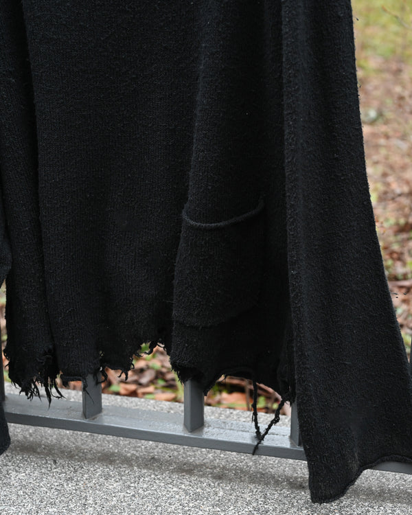 DAMAGE SILK UVNECK KINT, black