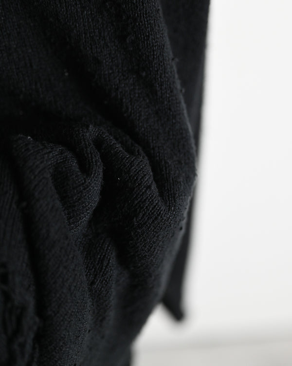 DAMAGE SILK UVNECK KINT, black