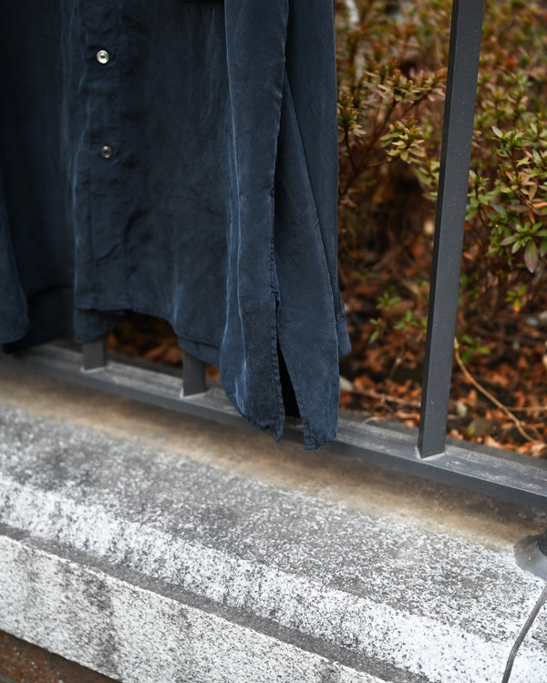 EMBROIDERED SOUVENIR SHIRT, navy