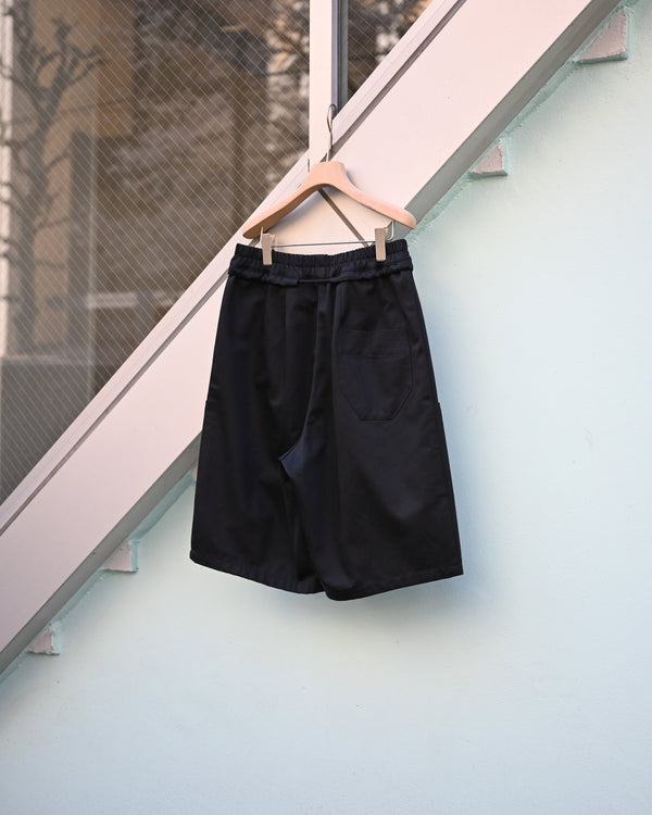 Jesse, short easy pants