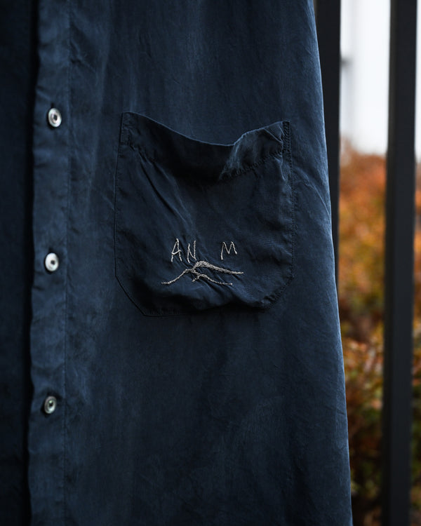 EMBROIDERED SOUVENIR SHIRT, navy