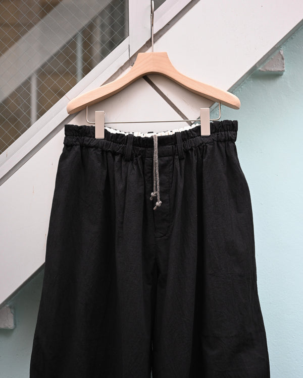 CIRCLE PANTS, sheeting dyed plain weaven