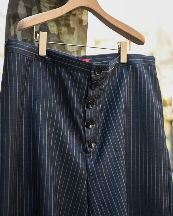 kakke shorts, navy stripe
