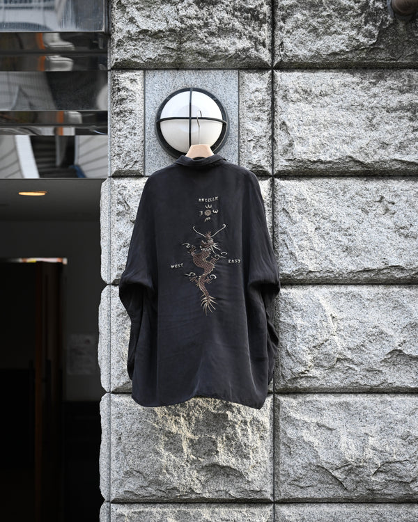 EMBROIDERED SOUVENIR SHIRT, black