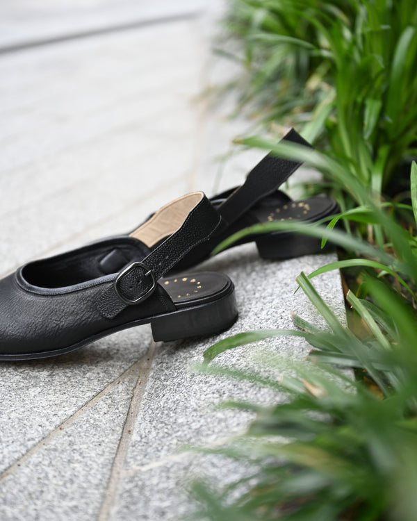 FACE Sandals - Ezojika