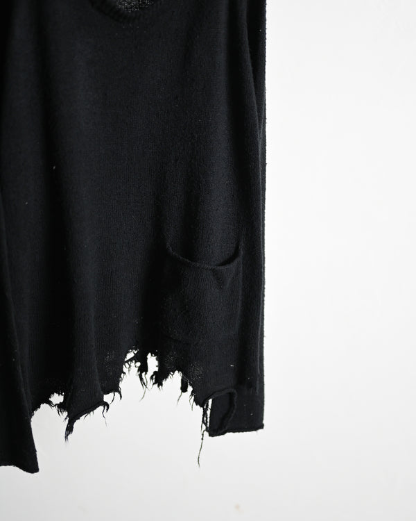 DAMAGE SILK UVNECK KINT, black