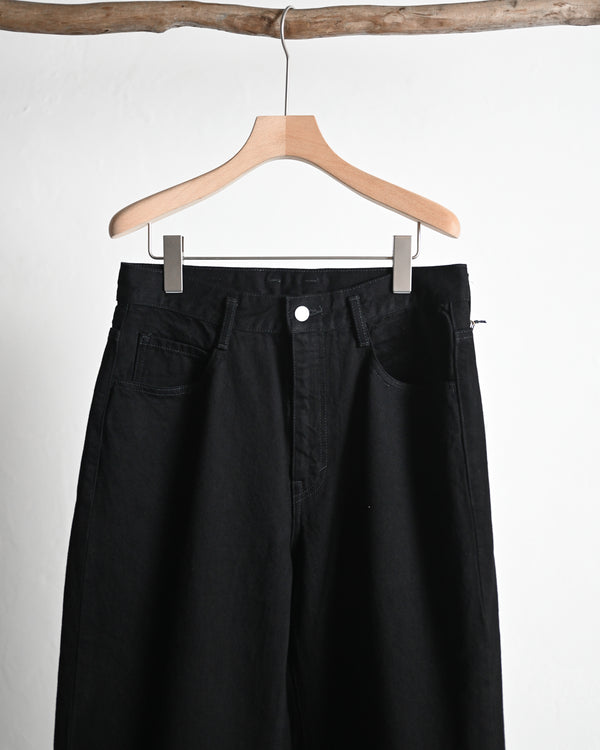 ROBERTS, ONE WASH BLACK DENIM
