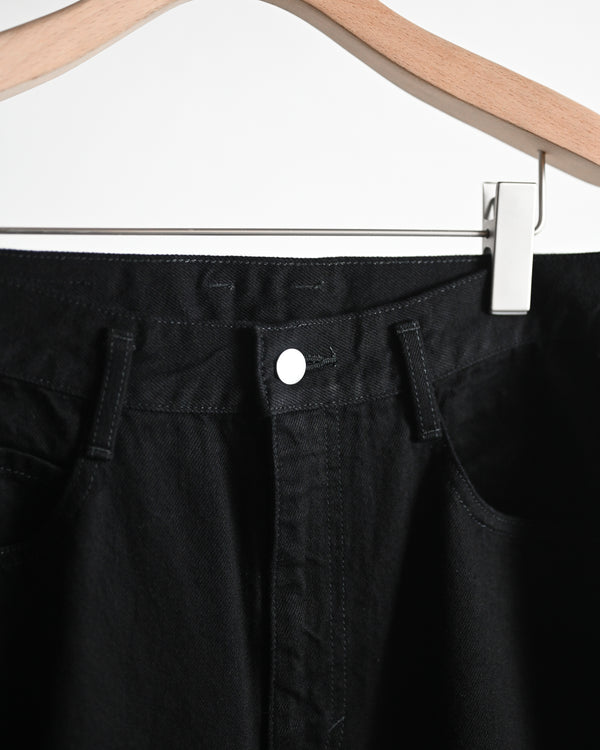 ROBERTS, ONE WASH BLACK DENIM