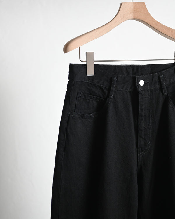 ROBERTS, ONE WASH BLACK DENIM