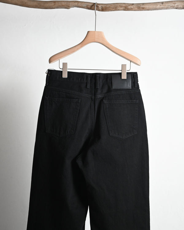 ROBERTS, ONE WASH BLACK DENIM