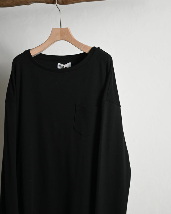 EMB OVERSIZED BOATNECK TEE LS, black