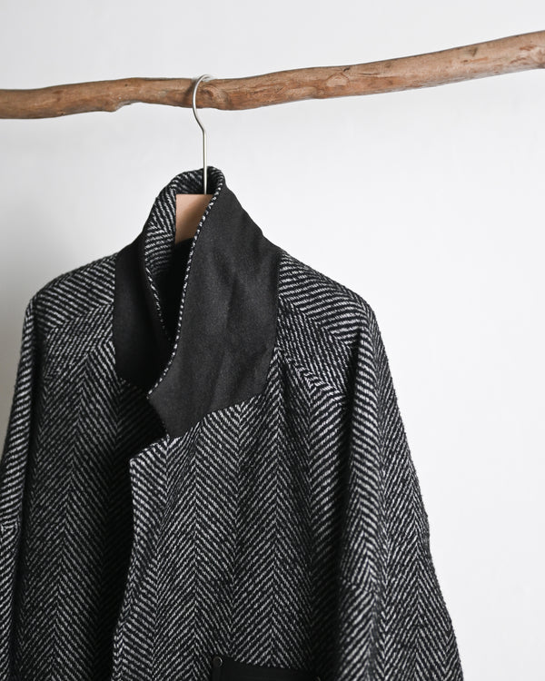 SEMI-DOUBLE CHESTER COAT, white×black