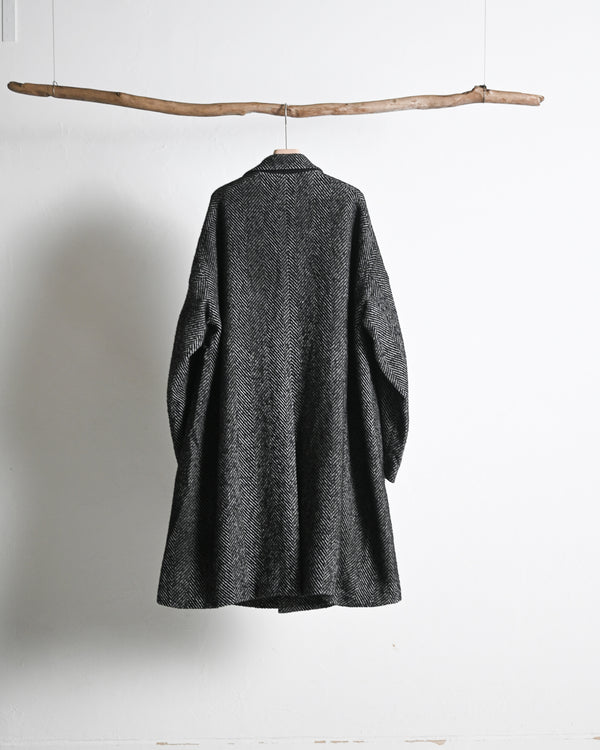 SEMI-DOUBLE CHESTER COAT, white×black