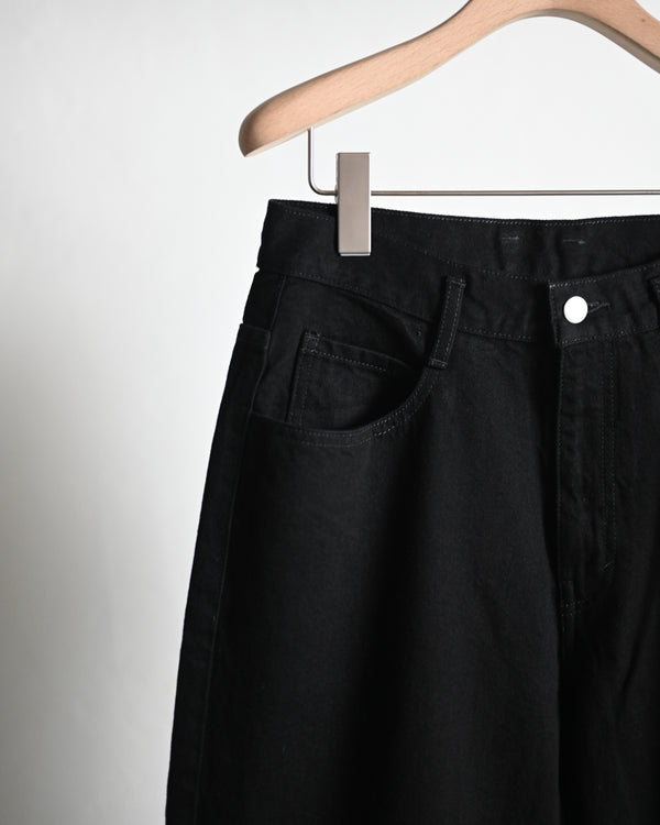 ASHLEY JEANS, ONE WASH BLACK DENIM