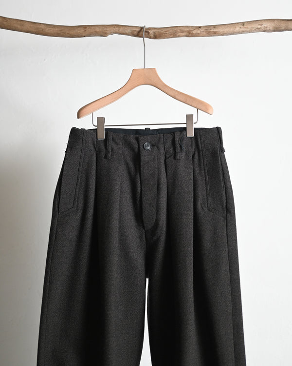 PLEATED TROUSER, thorn-proof wool
