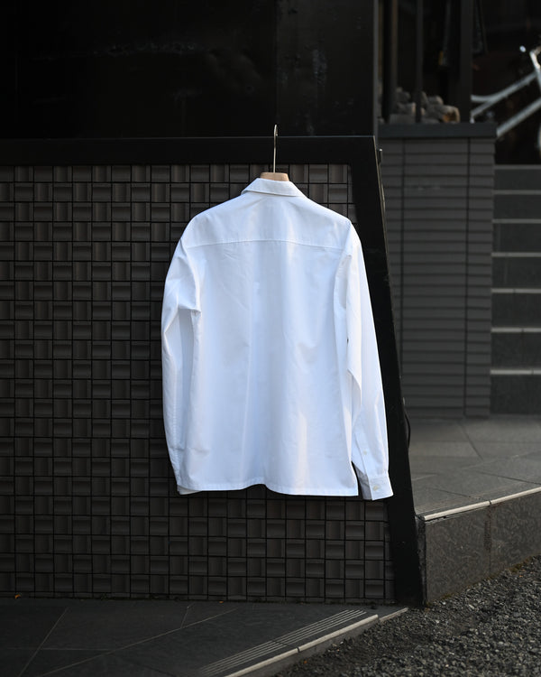 dt shirt, white
